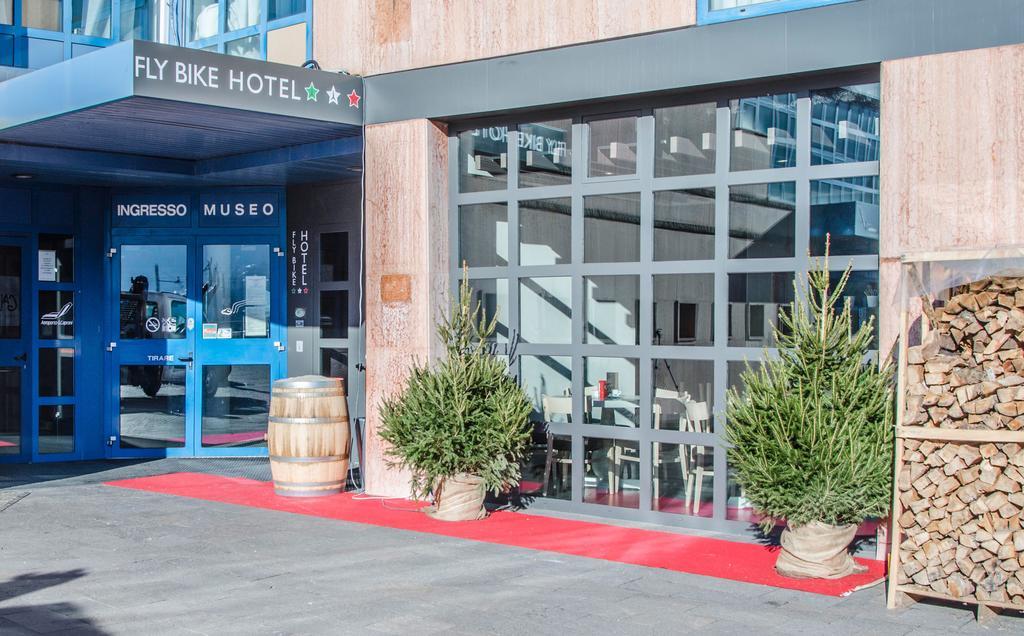 טרנטו Fly Bike Hotel מראה חיצוני תמונה