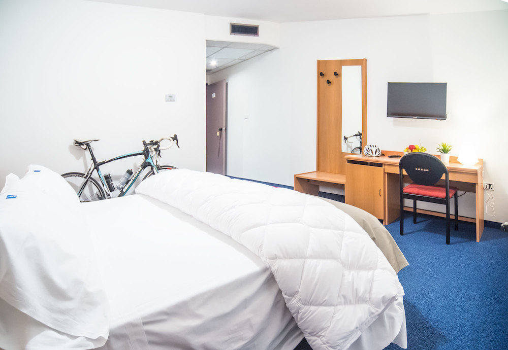 טרנטו Fly Bike Hotel מראה חיצוני תמונה